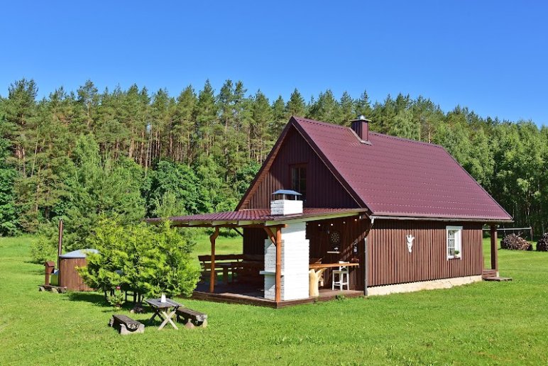 Pundeliškių sodyba. Namelis su pirtimi miško apsuptyje (8 asm.). Namelis su ofūro vonia (max - 4 asm.)