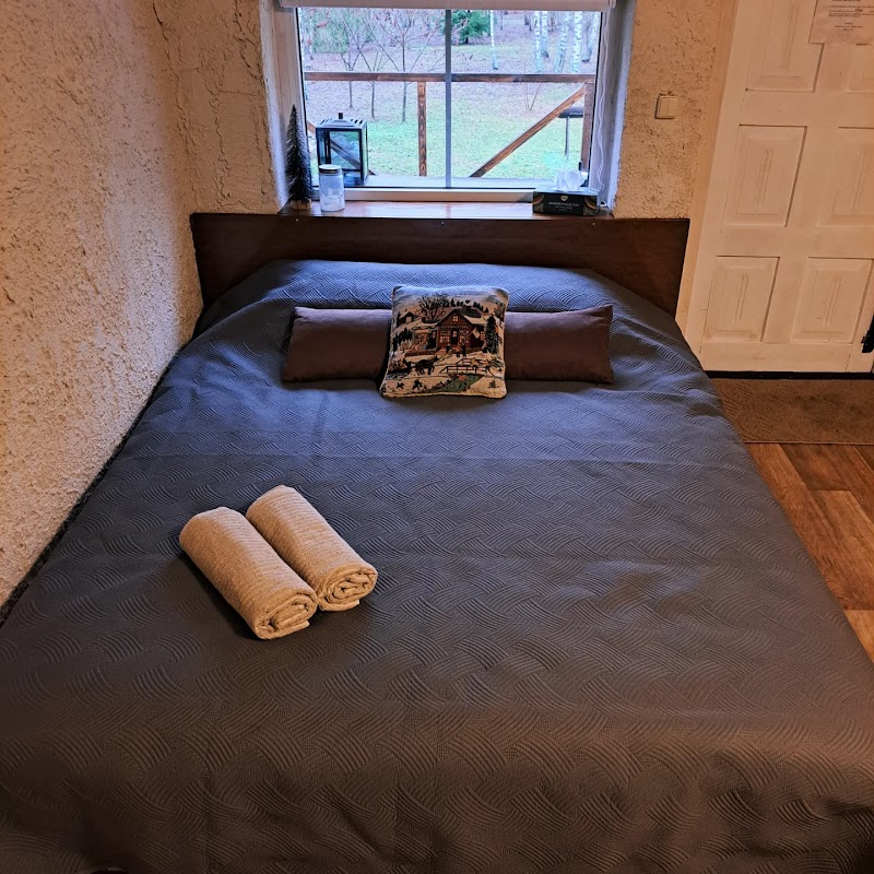 Pundeliškių sodyba. Namelis su pirtimi miško apsuptyje (8 asm.). Namelis su ofūro vonia (max - 4 asm.) - sodyba Šalčininkų rajonas